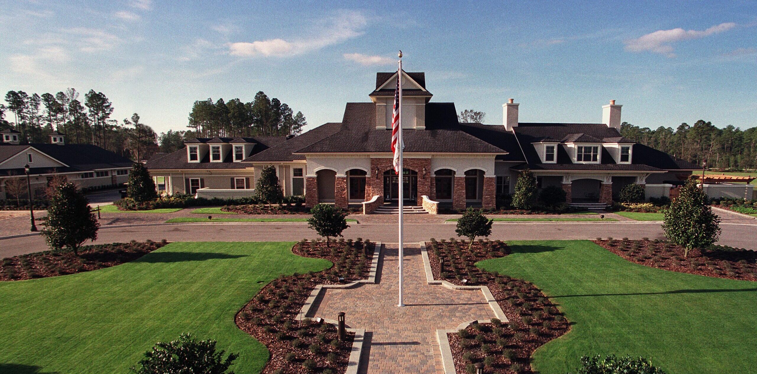 St. Johns GCC Clubhouse Exterior - WGPITTS